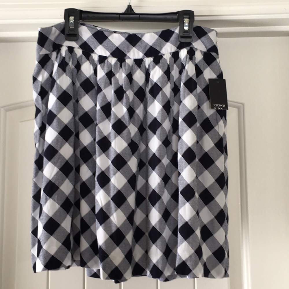 NWT Crown & Ivy Navy White Plaid checked Skirt 8